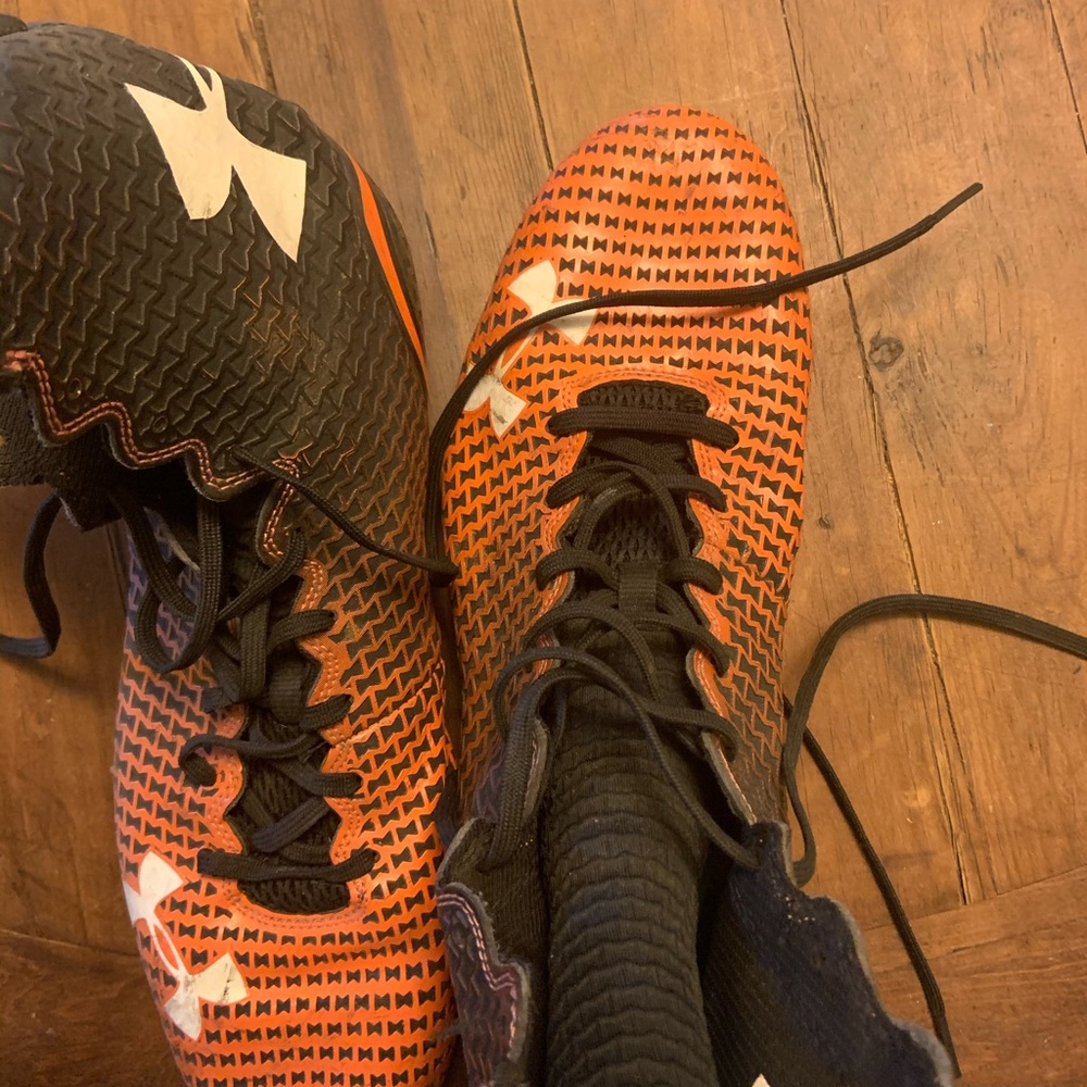 UNDERARMOUR HIGHTOP CLEATS - Picture 4 of 5